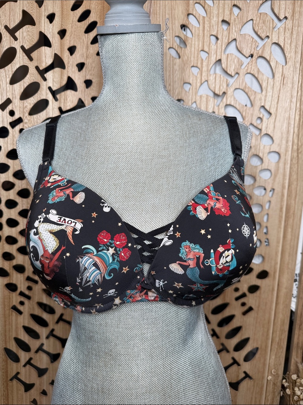 Black Mermaid Print Underwire Bra with Lace-Up Detail